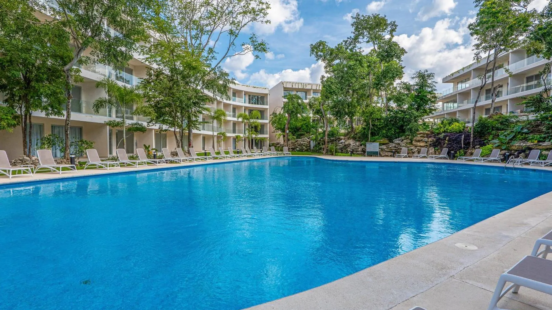 Emerald Escape Tl B103 Playa del Carmen 0*,
