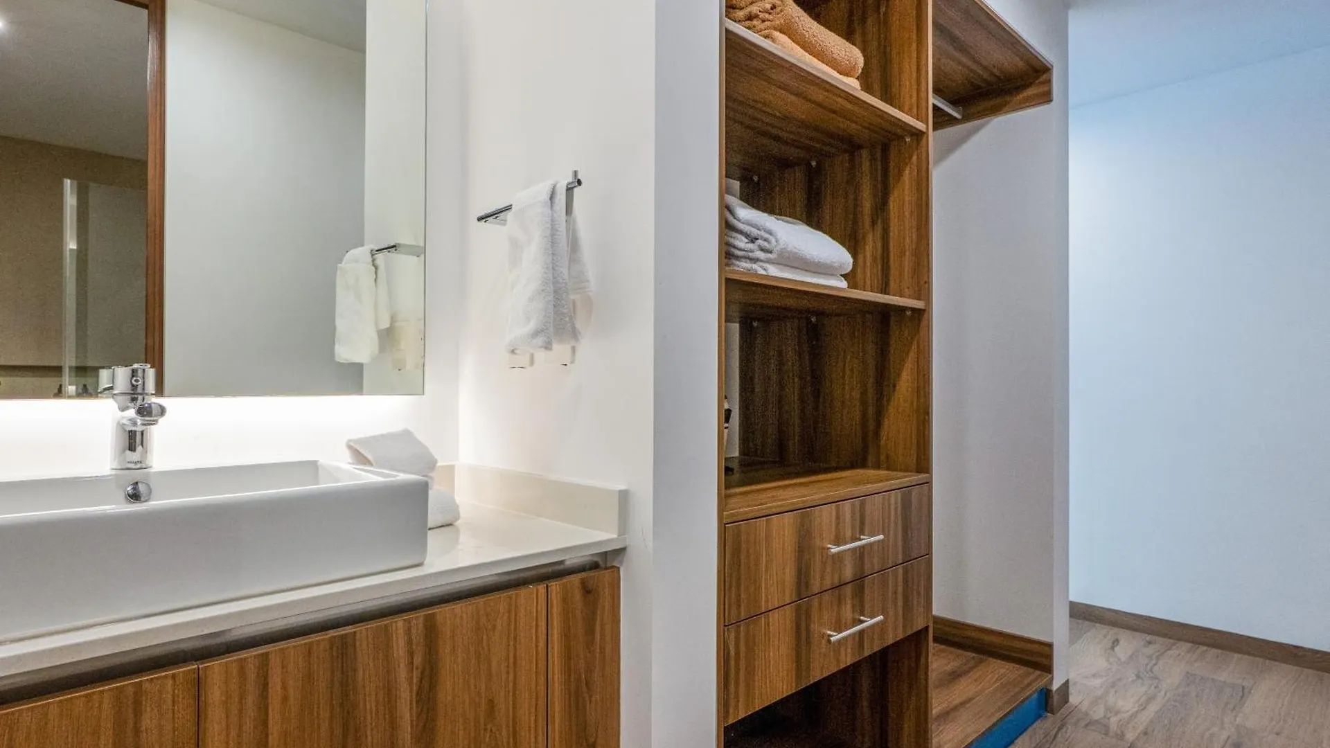 Emerald Escape Tl B103 Playa del Carmen